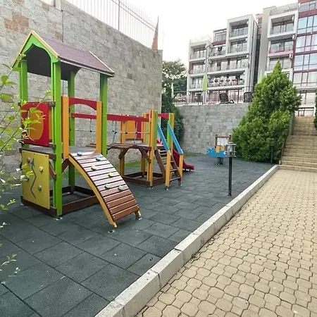 Helios 2 Apartment